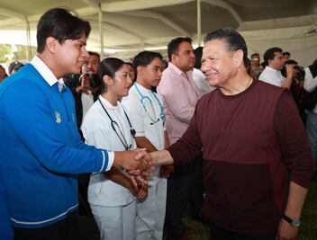 Menchaca impulsa desarrollo y bienestar en Tetepango