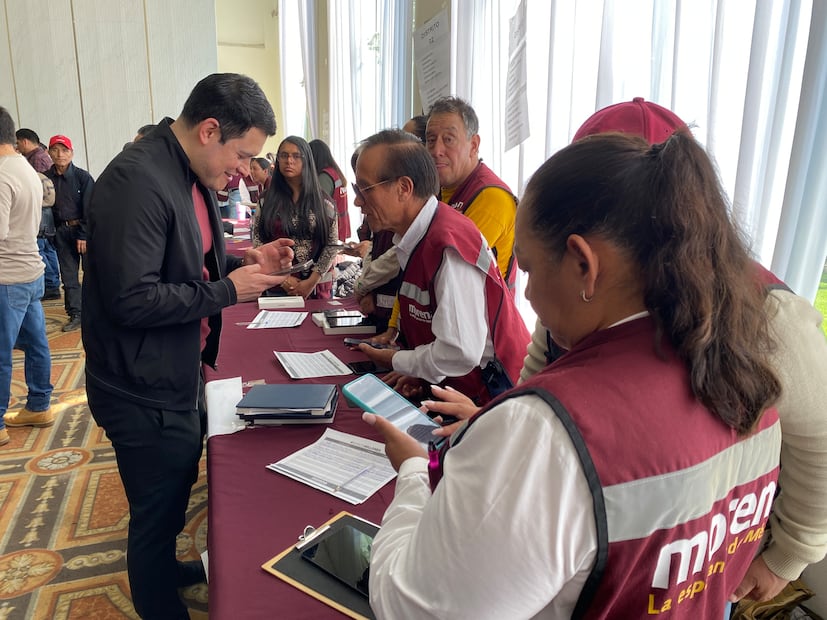 Morena Hidalgo supera 60% en entrega de credenciales a militantes | Foto: Luis Soriano