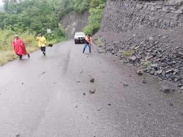 Las lluvias y el viento dejaron a oscuras cuatro comunidades
