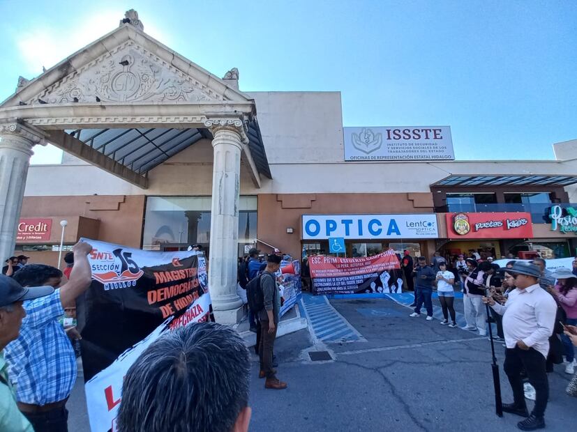 CNTE acusa a dirigente del SNTE en Hidalgo de callar ante reforma a la Ley del ISSSTE | Foto: Miriam Aviles