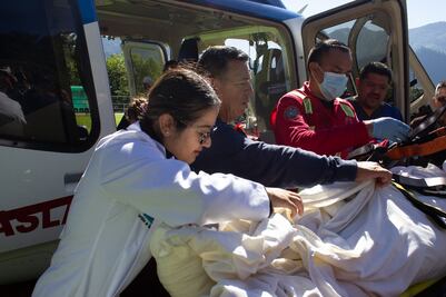 Secretaria de Salud estatal se traslada a Huehuetla para supervisar ayuda