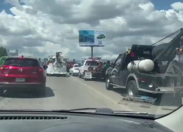 Bloqueo en la México–Pachuca por presunta extorsión de gruyeros