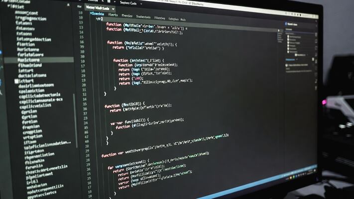 IA, fraude y geopolítica lideran riesgos cibernéticos; alerta el Foro Económico Mundial 