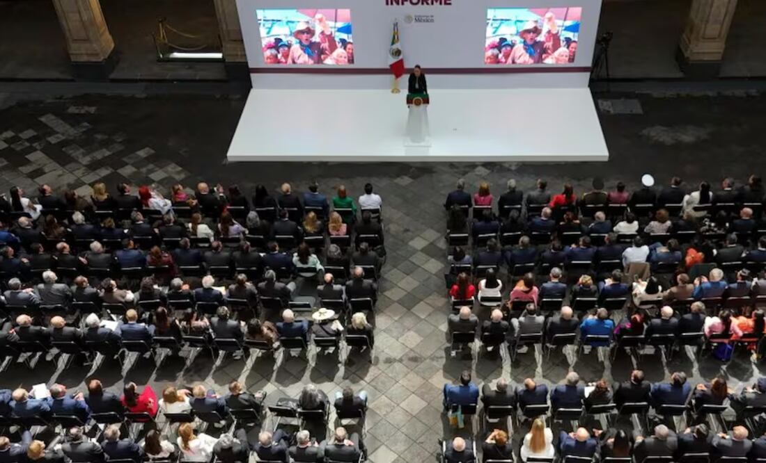 Familia, gabinete y otros poderes, así la organización de los invitados al primer informe de gobierno de la presidenta Claudia Sheinbaum. Foto: Presidencia