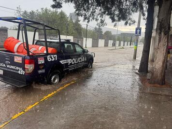 Lluvias provocan afectaciones en viviendas y vialidades de Mineral de la Reforma