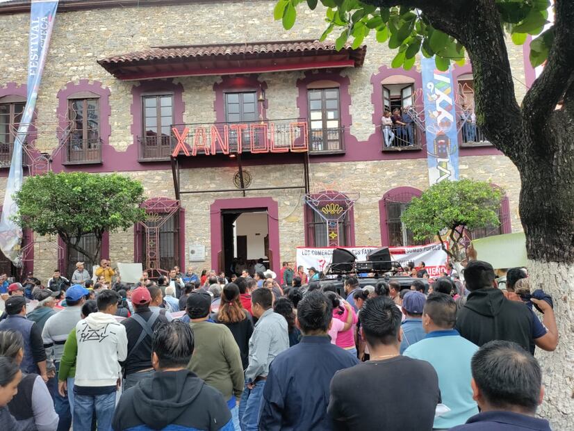 Alcalde de Huejutla no puede negar permisos a empresas extranjeras, dice abogado | Foto: Francisco Bautista