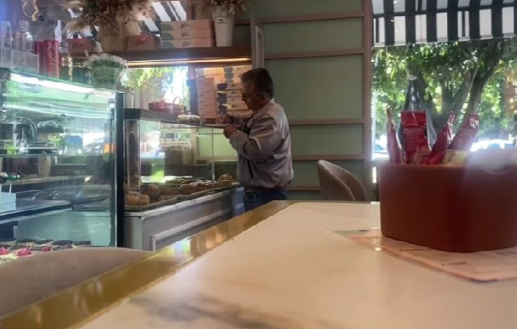 Alcalde impulsa consulta con ciudadanos y comerciantes para evaluar el regreso del cobro de estacionamiento | Captura de video