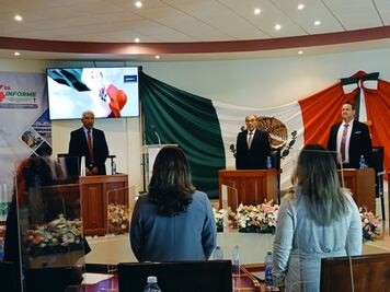 Entrega Eusebio Hernández el cuarto informe de Gobierno de Tulancingo
