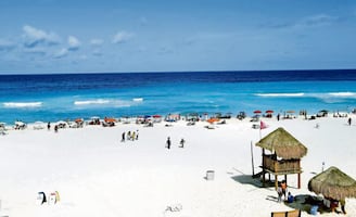 Viajeros de EU y Canadá lideran gasto turístico en México; crecen 15% transacciones con Visa 