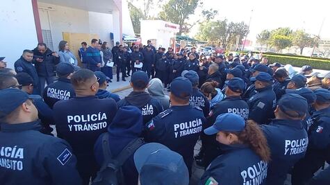 Policías municipales de Tula se manifiestan por pago incompleto de aguinaldo