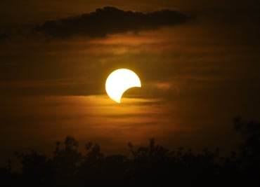 Eclipse Solar 2024: La hora en la que se oscurecerá en cada estado