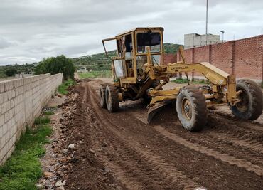 Renuevan línea de agua potable en San Agustín Tlaxiaca
