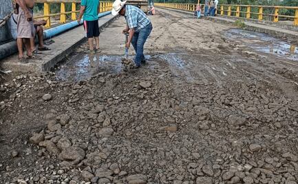 Autoridades y comunidades restauran puentes dañados por el huracán Priscila en la Huasteca
