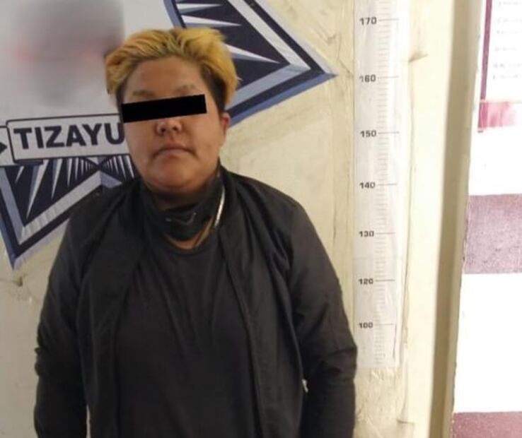 Detienen a una mujer por robo de camioneta materialista en Tizayuca | Foto: Especial