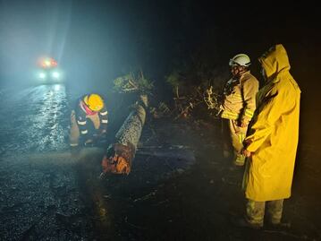 Lluvias provocan derrumbes y cancelación de eventos en la Sierra Gorda y Valle del Mezquital