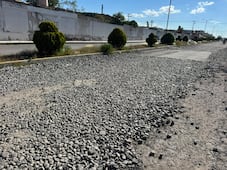 Persisten accidentes viales por circulación en sentido contrario por calles en mal estado en Haciendas de Tizayuca