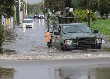 Aplican Plan DN III E en Pachuca; desalojan vehículos varados y conductores