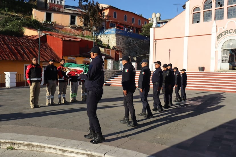 Dan de baja a ocho policías en Mineral del Monte por no aprobar control y confianza