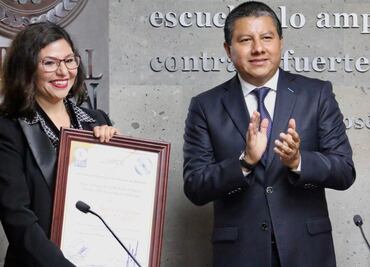 TEEH otorga la Medalla al Mérito Jurídico Electoral a Lucila Domínguez