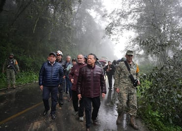 Gobernador de Hidalgo recorre zonas afectadas por lluvias en Tianguistengo y Zacualtipán