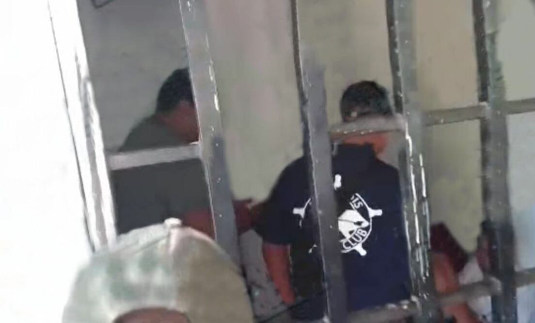 Además de los tres detenidos, también fue apresado el alcalde Senon Navarro Morales que también quedó tras las rejas de cárcel comunitaria. Foto: Especial