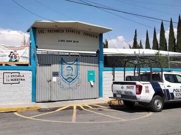 Maestra es encontrada herida en los baños de una primaria en Zapotlán