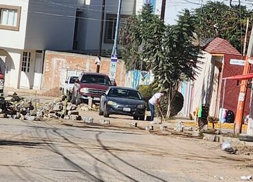 Habitantes se manifiestan por obras inconclusas en Pachuca
