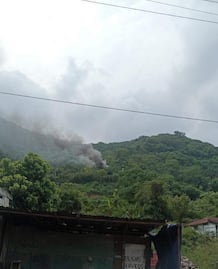 Incendio en vivienda de Huejutla cobra la vida de un adulto mayor