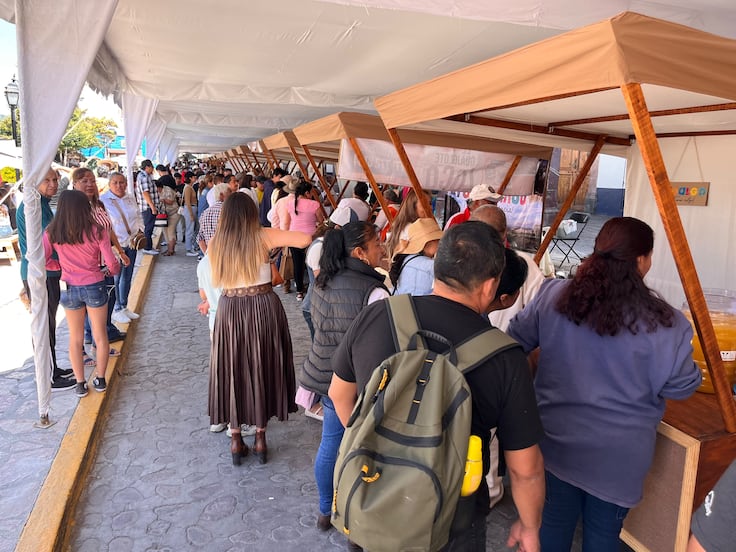 Ancas de rana, tamales y zacahuil protagonizan el Festival Gastronómico en el pueblo mágico de Zempoala