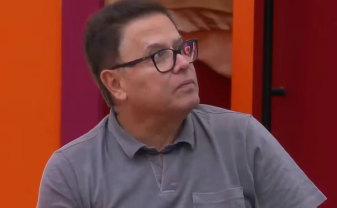 Mario Bezares cuenta a detalle cuando se le cayó la sospechosa "bolsita blanca" mientras bailaba "El gallinazo" frente a Paco Stanley