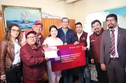 Entrega a domicilio tarjetas de Bienestar a personas cuidadoras