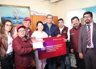Entrega a domicilio tarjetas de Bienestar a personas cuidadoras