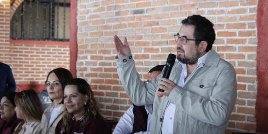 Perfiles se determinarán por encuestas, gran ventaja de Morena: César Cravioto