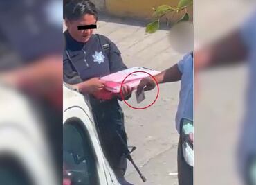 Destituyen a dos policías en Tezontepec de Aldama por recibir soborno