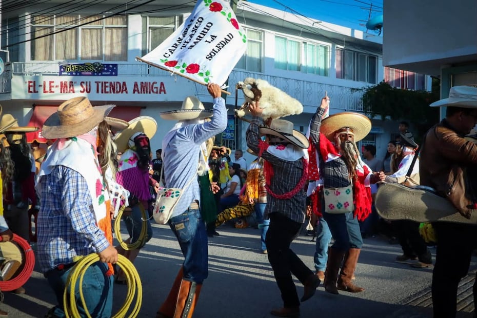 Los Viejos de Tlaxco de Metztitlán representaron a Hidalgo en La Tigrada, festival de Guerrero I Foto: Especial