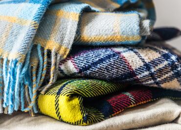 Programa abrigo entrega 2 mil 500 cobijas en Acaxochitlán