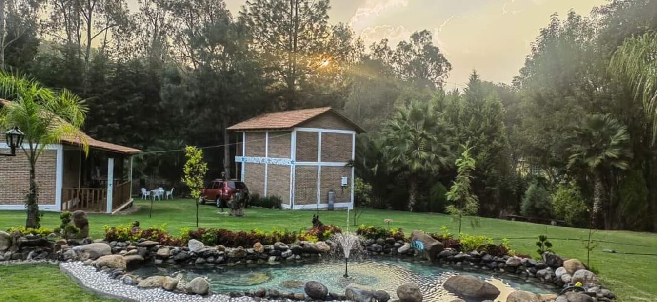 Confort frente al río: Cabañas Los Laureles | Facebook: Cabañas los Laureles