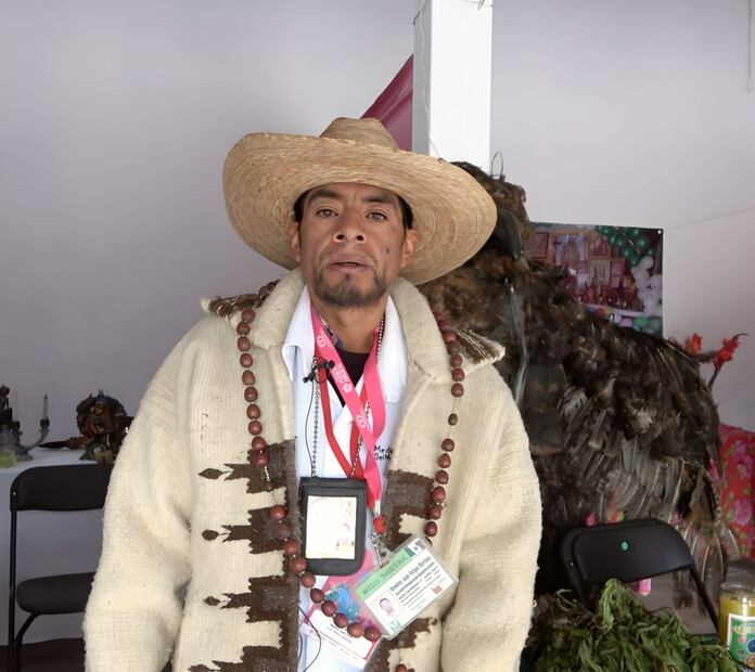 Juan Vargas Martínez, originario de Acaxochitlán, médico tradicional foto: Marco Carrillo