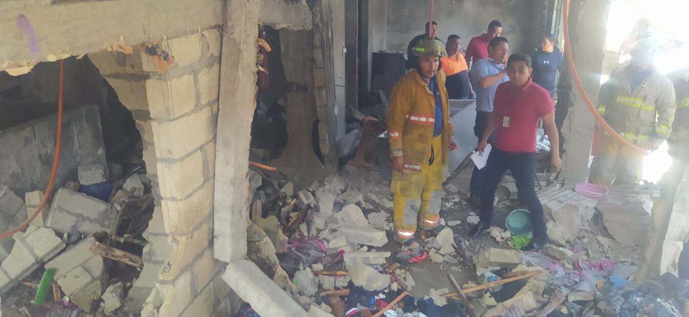 Taller de pirotecnia que explotó en Jaltocán era clandestino: PC | Foto: Especial