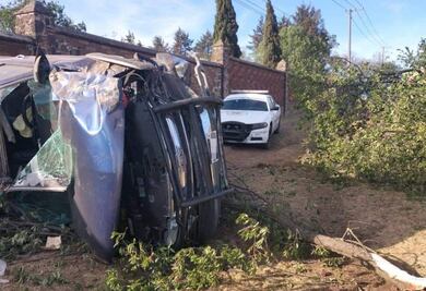 Accidente en Santiago Tulantepec deja dos mujeres heridas