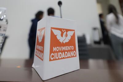 Aspirantes de MC no aprobados por el IEEH, realizan campaña por Máynez