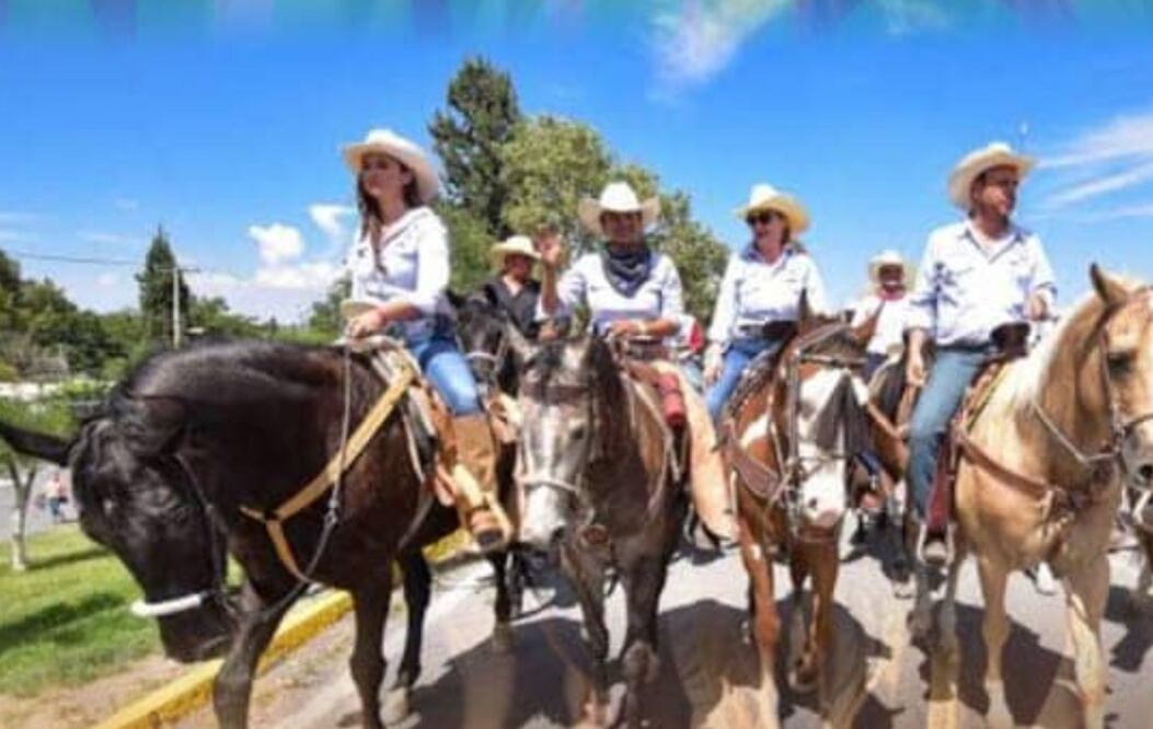 Entre las actividades que realizarán en Chapantongo durante su fiesta patronal en honor a Santiago Apóstol será: una cabalgata, función de lucha libre, tradicional callejoneada y la presentación de diversos artistas. Foto: Especial