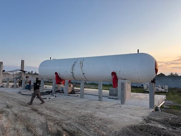 Asegura FGR más de 22 mil litros de gas LP en cateo realizado en Metepec