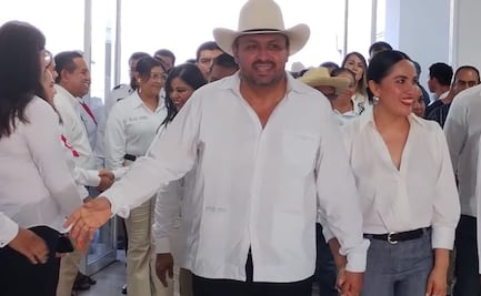 Reaparece el alcalde de San Felipe Orizatlán tras una semana ausente de actos públicos