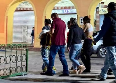 Comerciantes retienen, amarran y golpean a presuntos delincuentes en Actopan