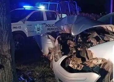 Mujer pierde la vida tras chocar contra un árbol en la carretera Tepatepec-Actopan