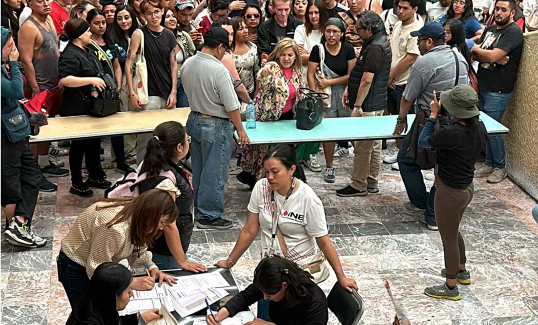 Gran afluencia de votantes se registró en diversas casillas del país. Foto: Iván Montaño / EL UNIVERSAL