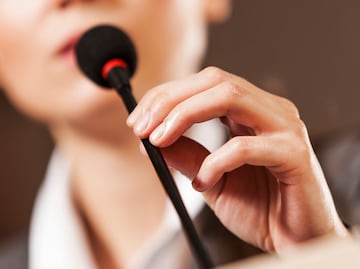 Solicita a partidos políticos propuestas para moderadores de debates