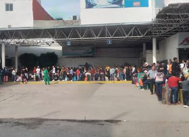 Terminal de autobuses de Huejutla abarrotada por vacacionistas