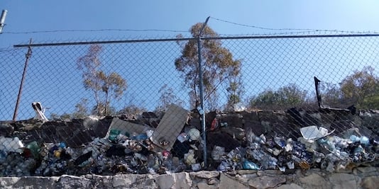 Tiraderos clandestinos destruyen ecología en el Cerro del Lobo